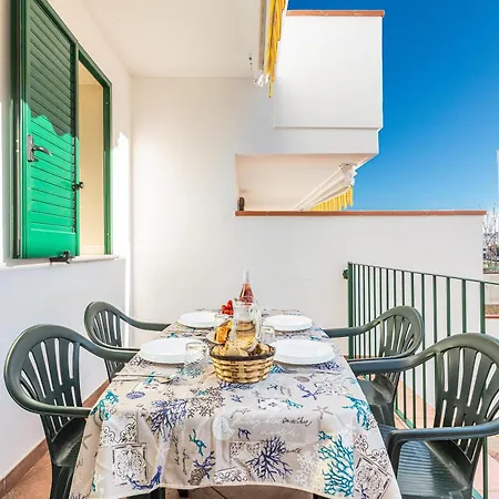 Blusea Apartment *